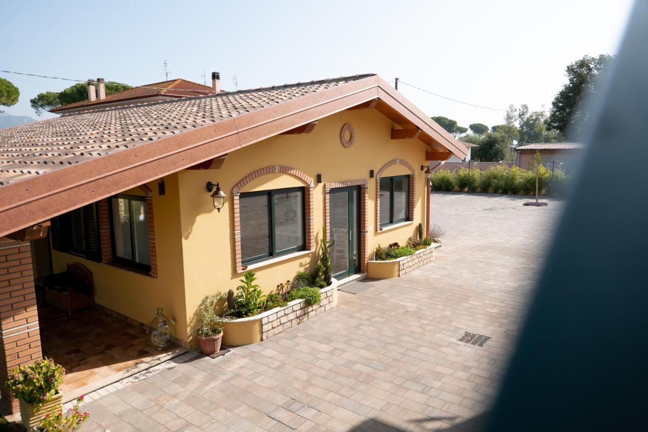 Agriturismo Casa Chiara 拉蒂纳 外观 照片