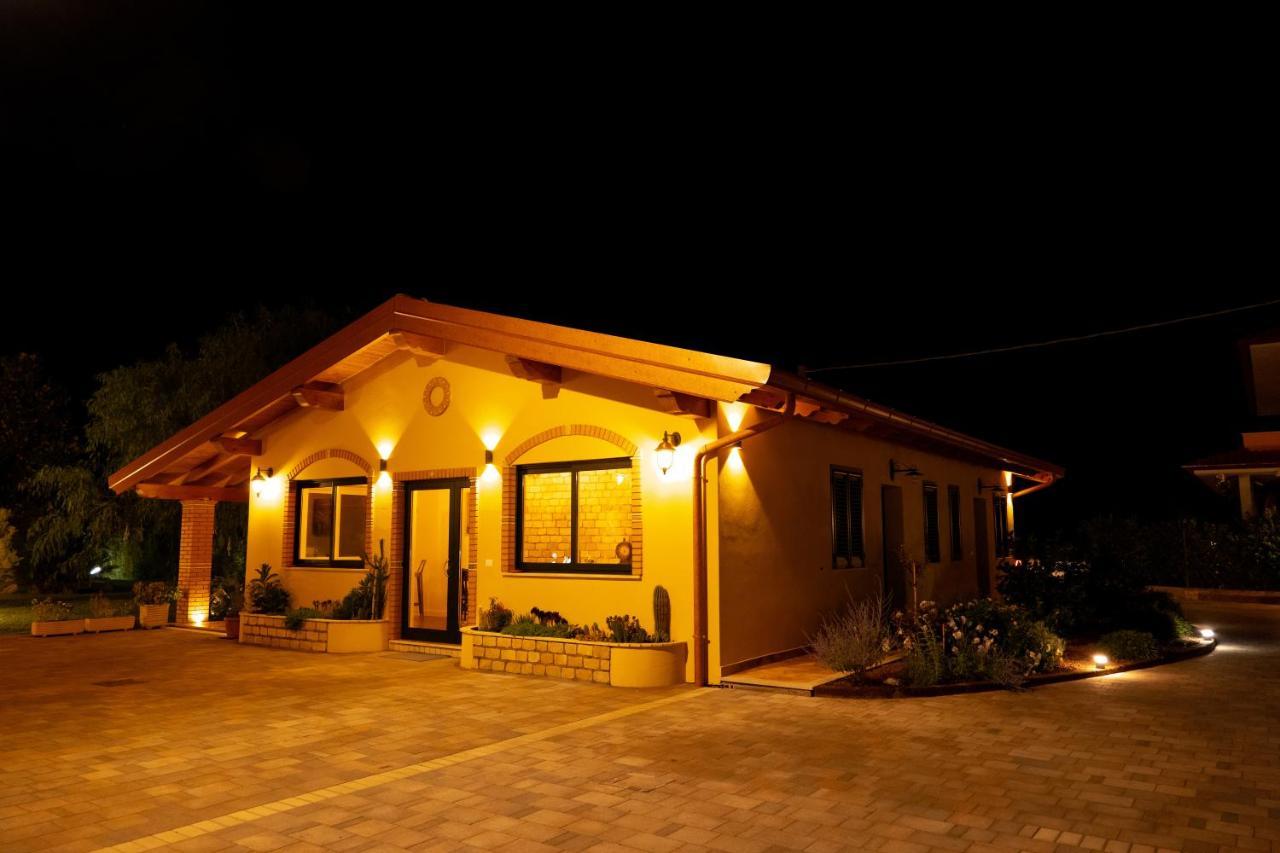 Agriturismo Casa Chiara 拉蒂纳 外观 照片